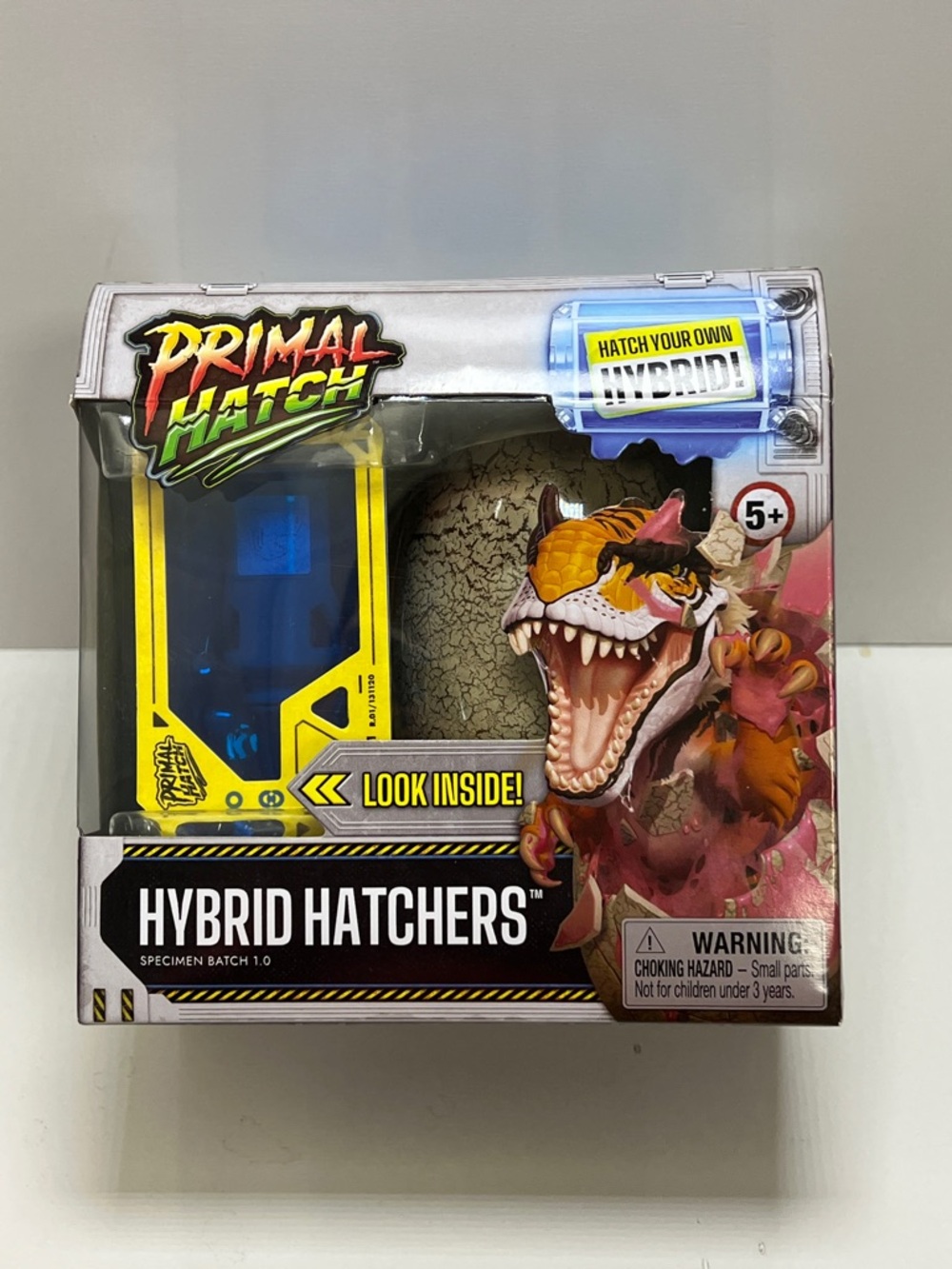 Primal Hatch Hybrid Hatchers Toy - Yellow & Tan